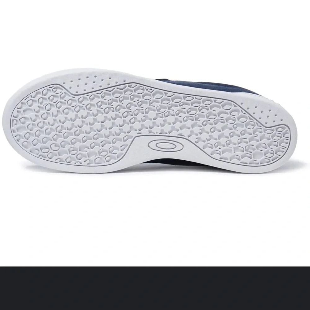Oakley Blue Canvas Sneakers Like New - Picture 6 of 13